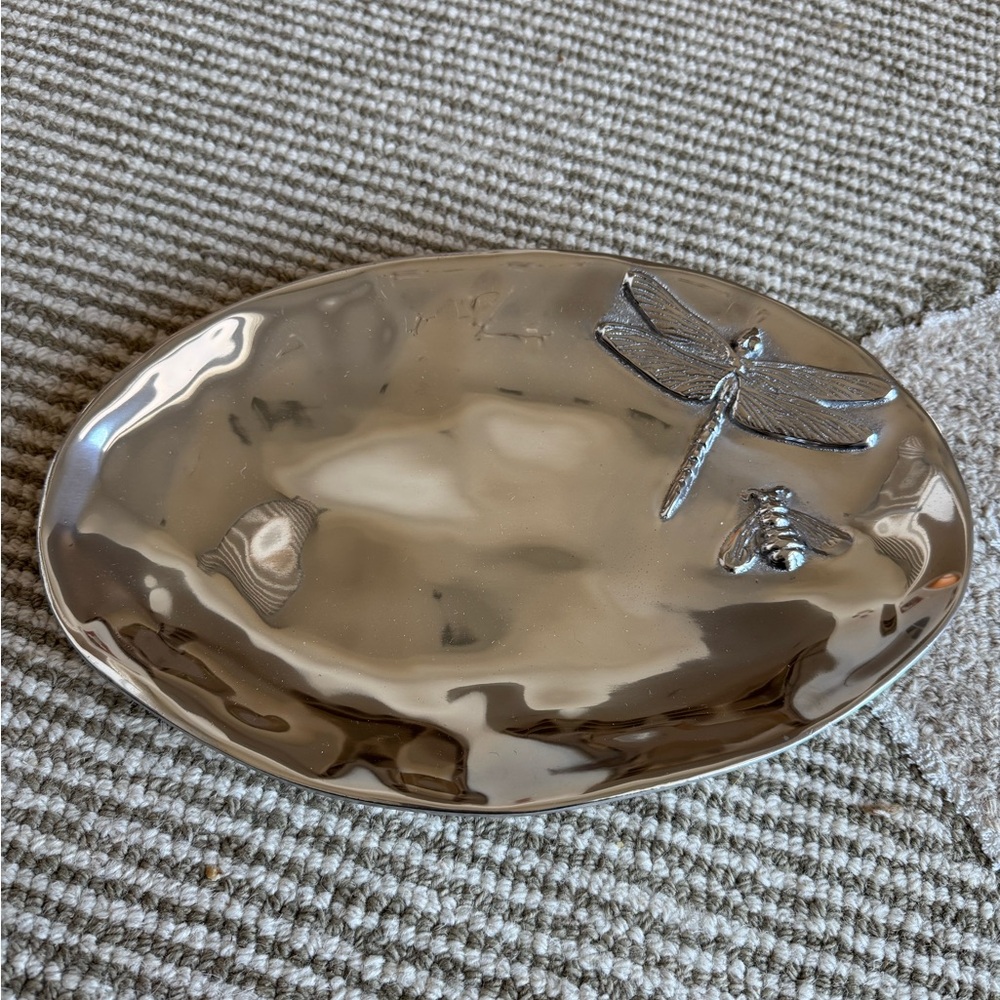 NWT Mariposa Dragonfly & Bee Oval Server